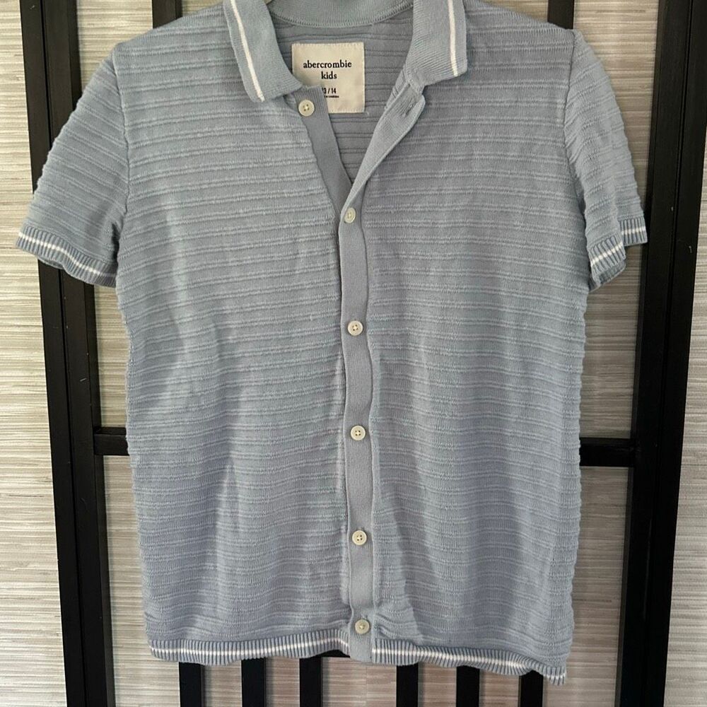 Abercrombie kids light blue ribbed short sleeve cardigan sweater 13/14